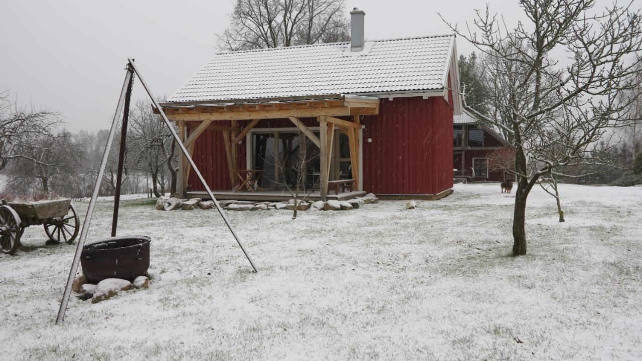 Mednieki Kalvene Guest House Krusati Bagian luar foto