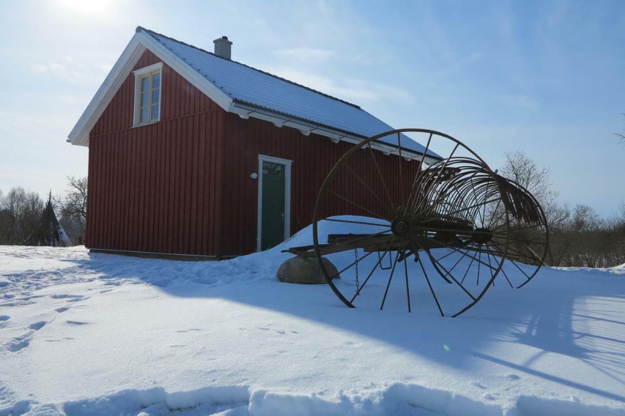 Mednieki Kalvene Guest House Krusati Bagian luar foto