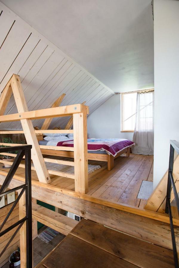 Mednieki Kalvene Guest House Krusati Bagian luar foto